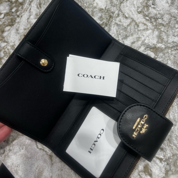 Coach wristlet wallet/phone holder - Picture 1 of 3